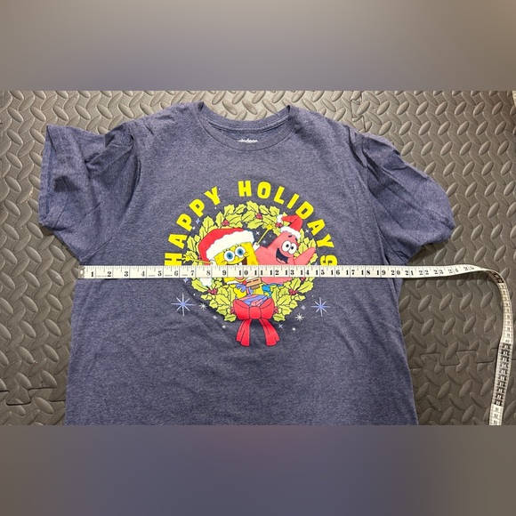 Women’s Christmas Sponge Bob tshirt size large - Picture 5 of 7
